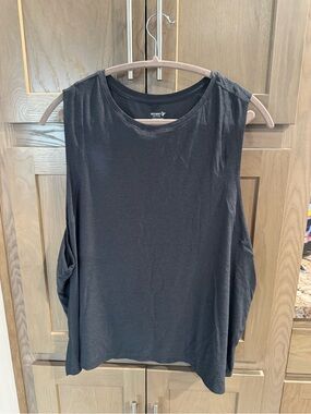 Old Navy Dark Grey Sleeveless Tank Top